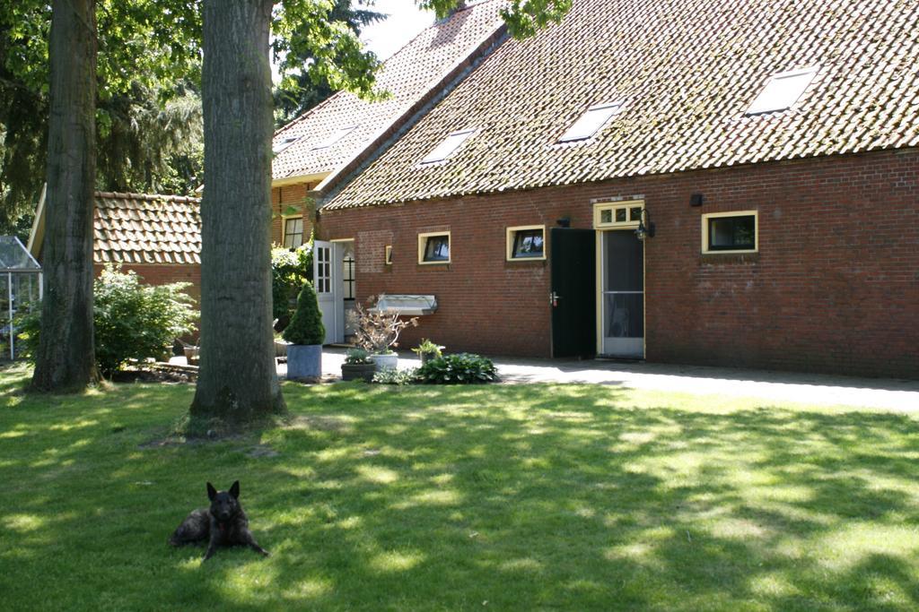 'T Ossenschot Bed & Breakfast Ter Apel Exterior photo