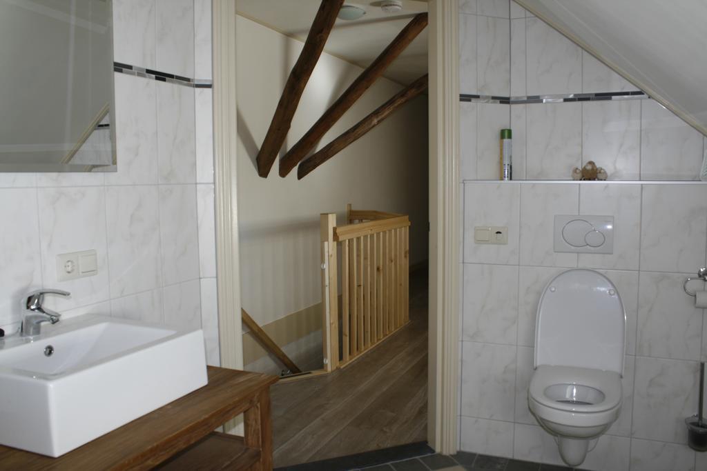'T Ossenschot Bed & Breakfast Ter Apel Room photo