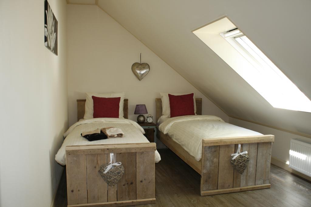 'T Ossenschot Bed & Breakfast Ter Apel Room photo