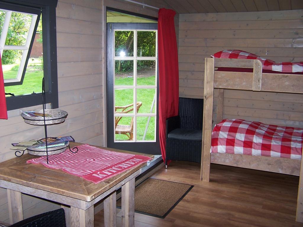 'T Ossenschot Bed & Breakfast Ter Apel Room photo