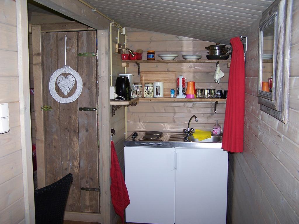 'T Ossenschot Bed & Breakfast Ter Apel Room photo